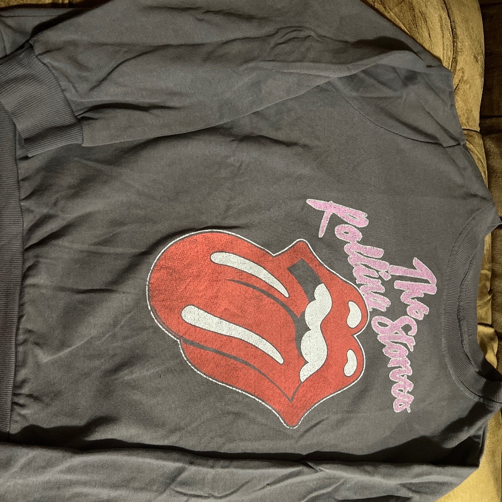 Women’s Rolling Stones sweatshirt